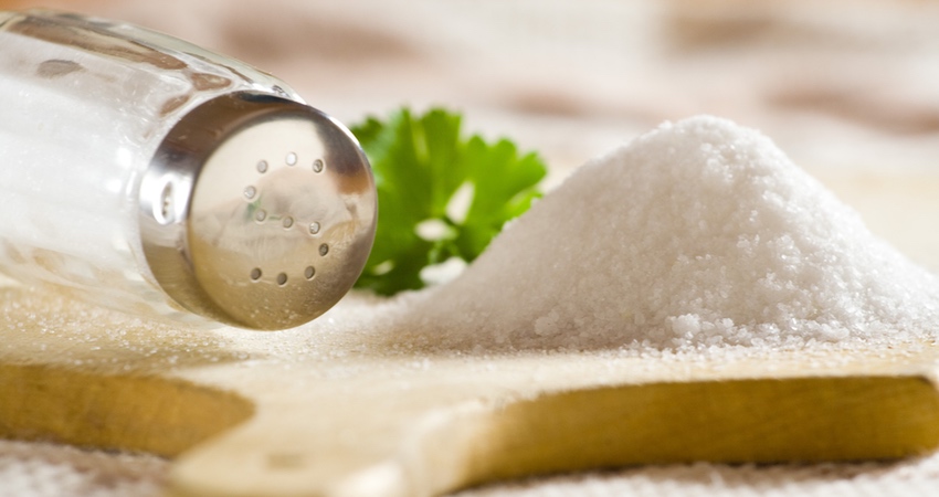 Dzieci mogą uczyć się sposobów jak znacząco zredukować ilość spożywanej soli